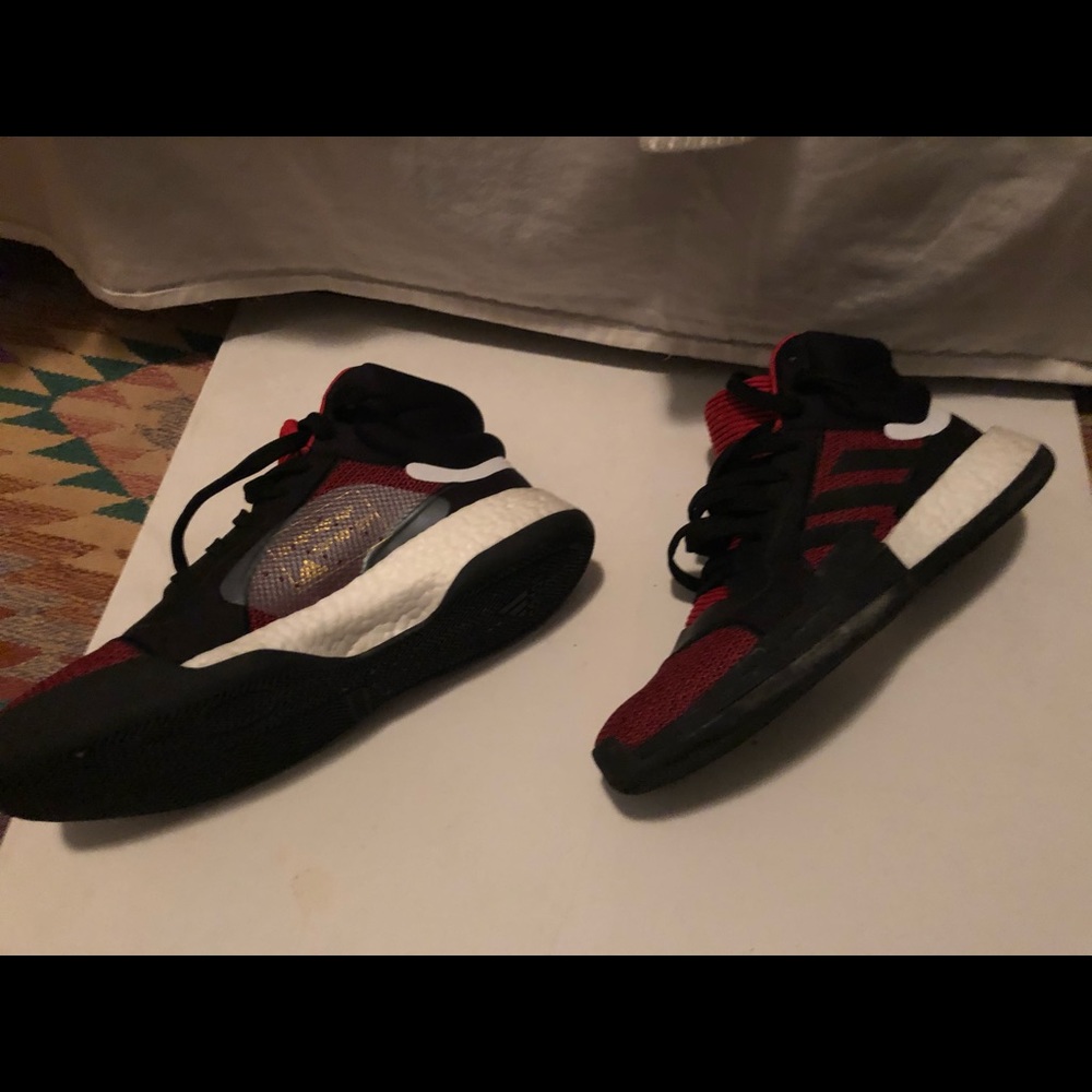 Adidas basket ball shoes - Picture 3 of 3